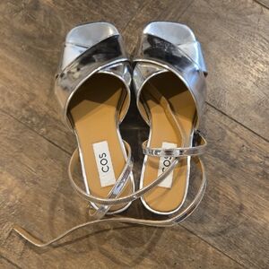 COS Metallic Silver Women's Sandals NWT Size 38 7/7.5